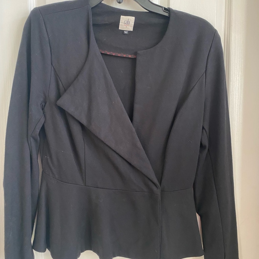 Like New! Size 6 cabi Jacket